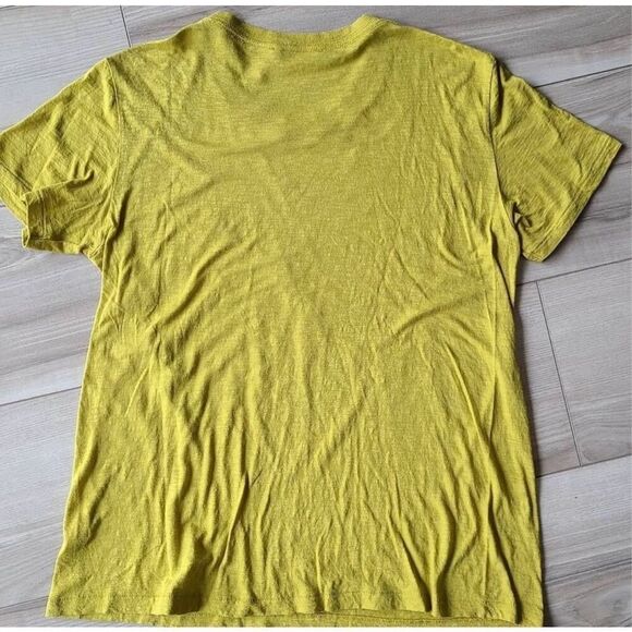 Vince Crew Neck Short Sleeve T-Shirt in ‘Cactus’ Chartreuse Green Size Medium - Picture 4 of 10